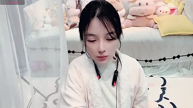 AKiKi711 online show from March 22, 2026, 3:04 pm