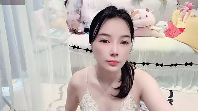 Snapshot of AKiKi711 chatting on May 22, 2026, 4:52 am AKiKi711 online show from May 22, 2026, 4:52 am