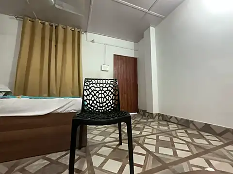 Naughtyandhairy online show from January 15, 2026, 10:31 am