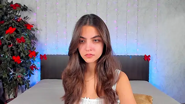 Milana Crystal  online show from January 12, 2025, 1:48 pm