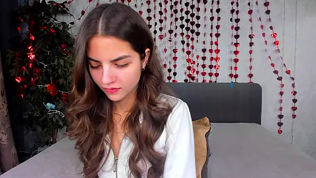 Milana Crystal  online show from February 20, 2026, 8:16 am