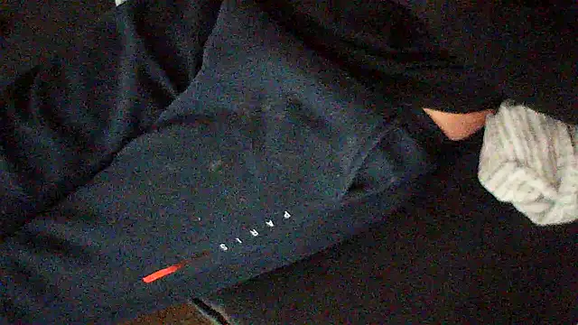 kiksnap-meistro5 online show from February 19, 2026, 4:14 pm