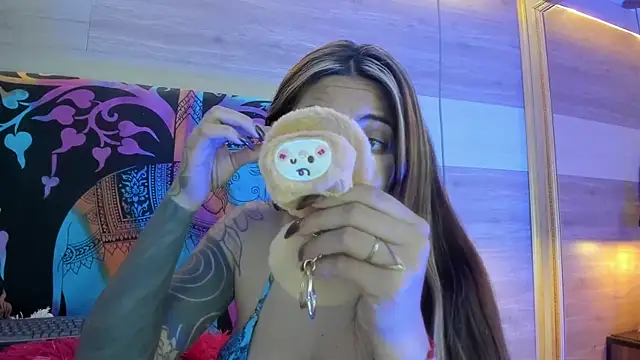 Cori Paige online show from April 8, 2026, 4:34 am