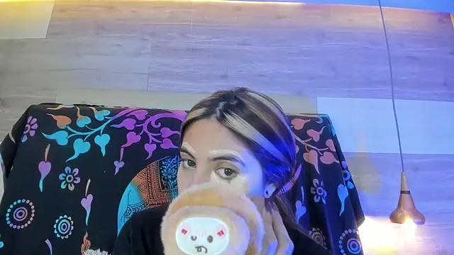 Cori Paige online show from April 14, 2026, 4:07 am