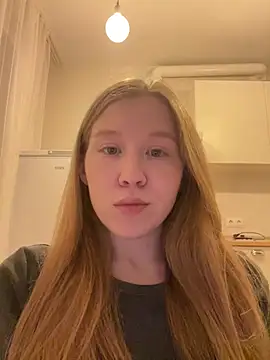 Eva Weyne online show from March 2, 2026, 8:04 pm