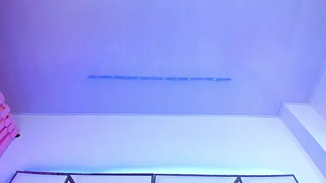 Snapshot of SarayRoyse chatting on February 22, 2025, 10:20 pm SarayRoyse online show from February 22, 2025, 10:20 pm