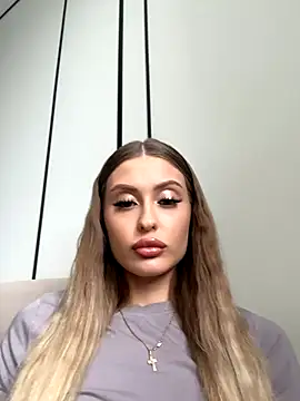 Sweet  Milly online show from September 14, 2025, 12:15 pm