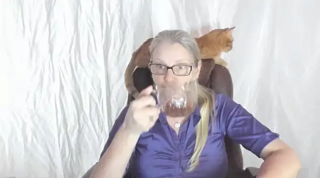 Snapshot of irinamaux chatting on February 27, 2025, 10:26 am irinamaux online show from February 27, 2025, 10:26 am