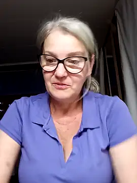 Snapshot of irinamaux chatting on September 16, 2025, 5:30 am irinamaux online show from September 16, 2025, 5:30 am