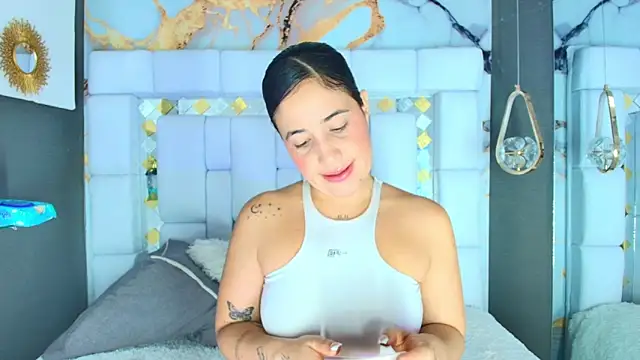 emily madrid online show from October 1, 2025, 5:35 am