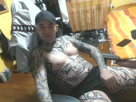 Tomi18cmm2 online show from February 5, 2026, 9:19 pm