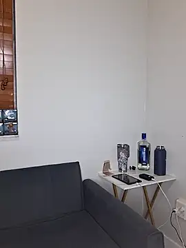 Snapshot of Zander823 chatting on February 11, 2026, 3:22 am Zander823 online show from February 11, 2026, 3:22 am