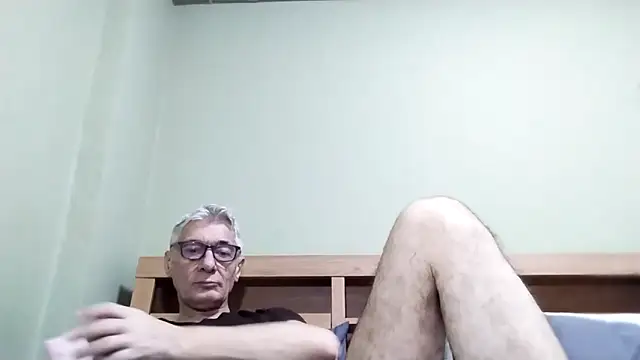 BIGUNCUTHARDCOCK online show from October 5, 2025, 2:54 am