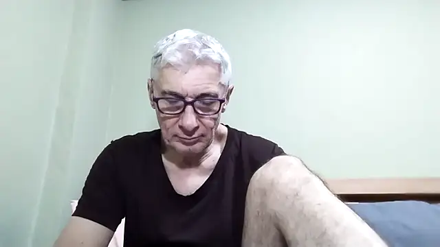 BIGUNCUTHARDCOCK online show from October 14, 2025, 2:12 am