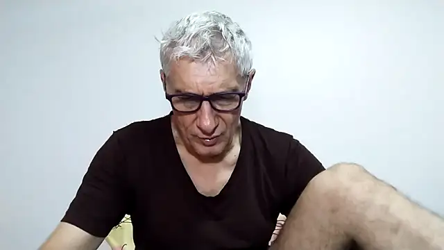 Snapshot of BIGUNCUTHARDCOCK chatting on February 6, 2026, 2:38 am BIGUNCUTHARDCOCK online show from February 6, 2026, 2:38 am