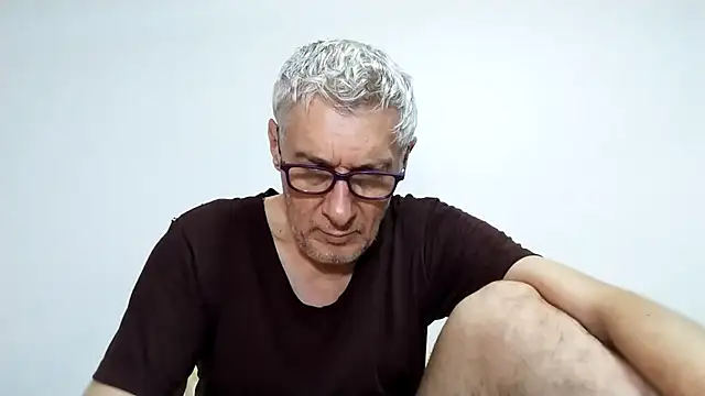 Snapshot of BIGUNCUTHARDCOCK chatting on February 17, 2026, 1:35 am BIGUNCUTHARDCOCK online show from February 17, 2026, 1:35 am