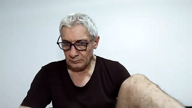 Snapshot of BIGUNCUTHARDCOCK chatting on February 21, 2026, 12:22 am BIGUNCUTHARDCOCK online show from February 21, 2026, 12:22 am