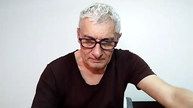 Snapshot of BIGUNCUTHARDCOCK chatting on February 28, 2026, 1:28 am BIGUNCUTHARDCOCK online show from February 28, 2026, 1:28 am