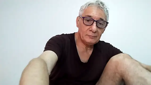 BIGUNCUTHARDCOCK online show from April 5, 2026, 2:09 am