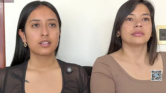 2SummerLove1 online show from April 23, 2026, 6:43 pm