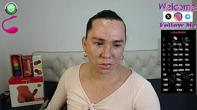 Snapshot of SofiaMadisson chatting on February 27, 2025, 1:49 pm SofiaMadisson online show from February 27, 2025, 1:49 pm