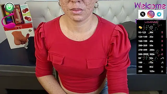 Snapshot of SofiaMadisson chatting on March 1, 2025, 2:23 pm SofiaMadisson online show from March 1, 2025, 2:23 pm