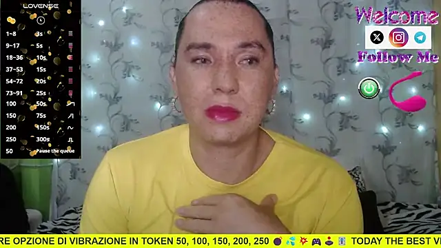 Snapshot of SofiaMadisson chatting on March 13, 2025, 9:37 pm SofiaMadisson online show from March 13, 2025, 9:37 pm