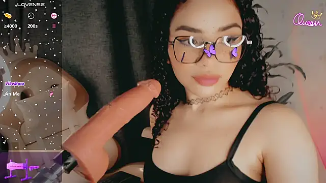 Snapshot of Queen_Deepthroat chatting on July 21, 2026, 12:13 am Queen Deepthroat online show from July 21, 2026, 12:13 am