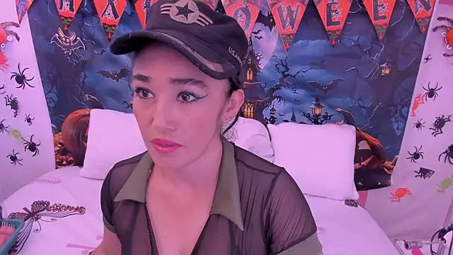 charlotte-11 online show from October 21, 2025, 2:51 pm