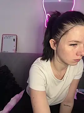 RoxiBlack online show from March 21, 2026, 8:52 am