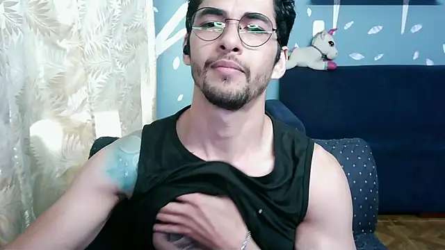 ponzothc online show from November 4, 2025, 7:57 pm