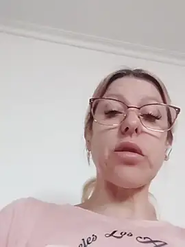 blondyruby online show from February 18, 2026, 9:38 am