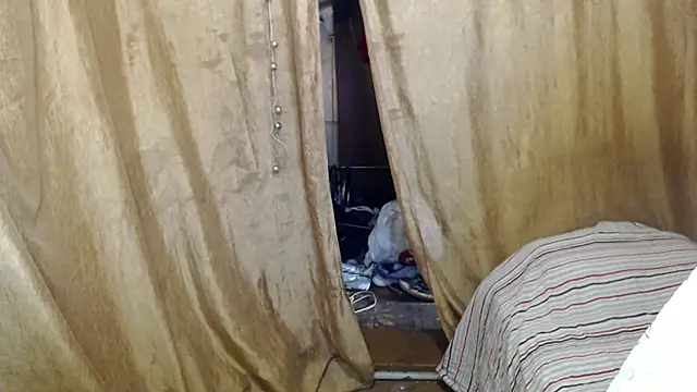  Estelitta 5 online show from February 25, 2025, 10:15 am