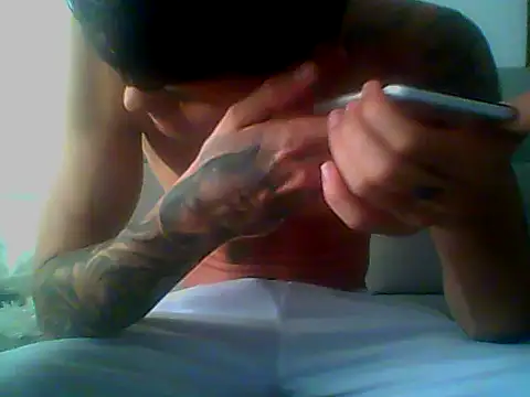 Skater29xx2 online show from January 27, 2025, 8:17 pm