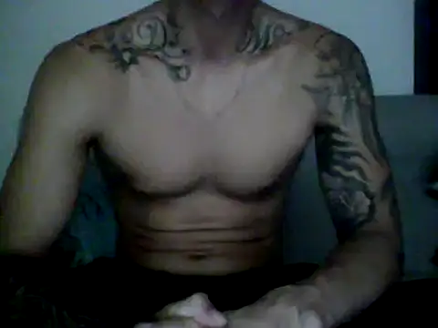 Skater29xx2 online show from February 26, 2025, 4:14 am