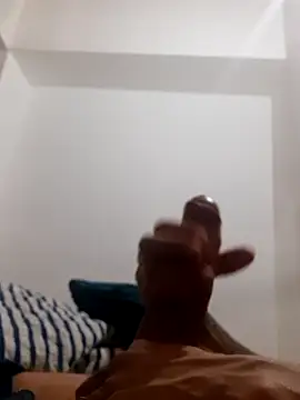 Skater29xx2 online show from March 12, 2025, 3:57 am