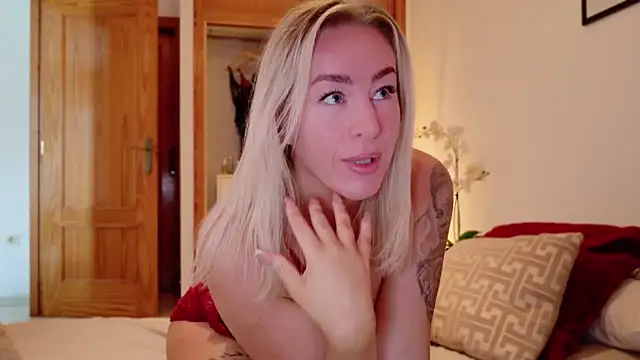 ChristyAdair online show from December 13, 2024, 8:41 am