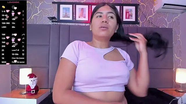 hottie mine  online show from January 12, 2025, 6:05 pm