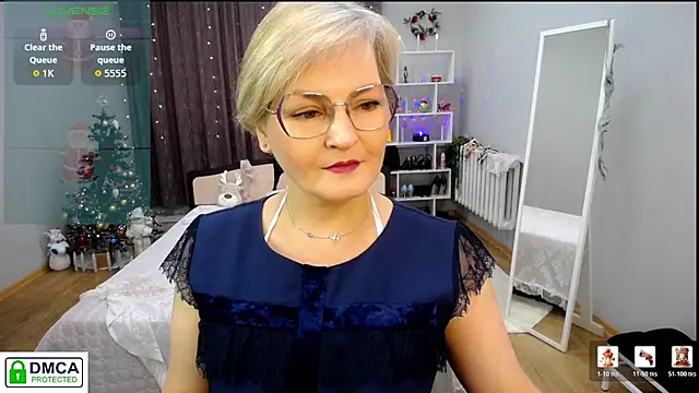 BlondeBrilliant7 online show from December 23, 2025, 6:11 am