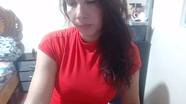 Ainhoa-hot online show from December 17, 2025, 2:39 am