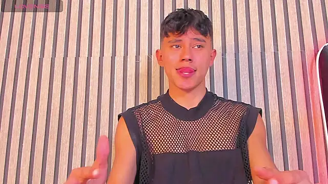 Angel esteban fx online show from June 2, 2026, 8:33 pm