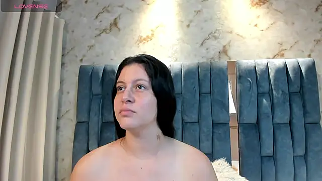 Arii Vga online show from October 15, 2025, 5:18 am