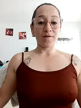 emilypoppy3 online show from April 11, 2026, 5:50 pm