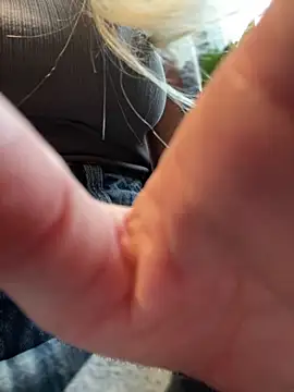 Snapshot of NewLale chatting on December 16, 2024, 7:04 am NewLale online show from December 16, 2024, 7:04 am