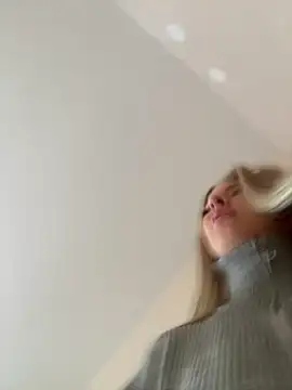 Snapshot of NewLale chatting on January 13, 2025, 3:34 am NewLale online show from January 13, 2025, 3:34 am