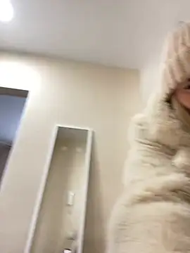 Snapshot of NewLale chatting on January 26, 2025, 3:48 am NewLale online show from January 26, 2025, 3:48 am