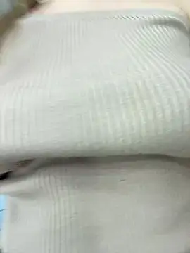 Snapshot of NewLale chatting on February 14, 2025, 3:11 am NewLale online show from February 14, 2025, 3:11 am