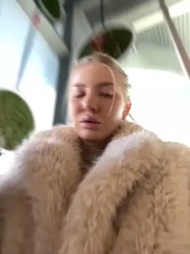 Snapshot of NewLale chatting on March 16, 2025, 3:14 am NewLale online show from March 16, 2025, 3:14 am