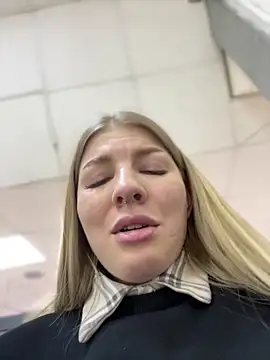 Snapshot of NewLale chatting on March 18, 2025, 6:57 am NewLale online show from March 18, 2025, 6:57 am