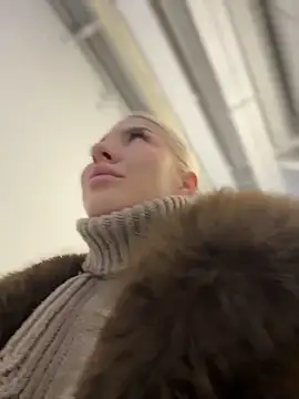 Snapshot of NewLale chatting on January 7, 2026, 3:31 am NewLale online show from January 7, 2026, 3:31 am